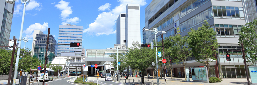 無電柱化された田町駅東口